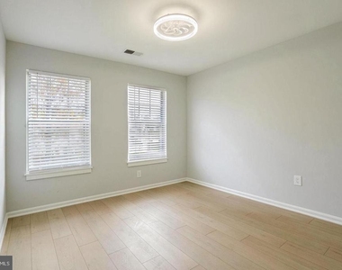 12672 Catawba Drive - Photo Thumbnail 19