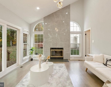 12672 Catawba Drive - Photo Thumbnail 11