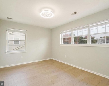 12672 Catawba Drive - Photo Thumbnail 20