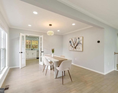 12672 Catawba Drive - Photo Thumbnail 5
