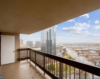 3701 S George Mason Drive - Photo Thumbnail 16