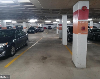 3701 S George Mason Drive - Photo Thumbnail 13