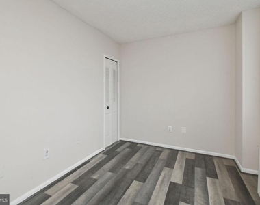 3701 S George Mason Drive - Photo Thumbnail 8