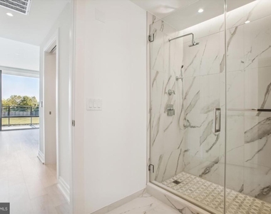 1201 N Royal Street - Photo Thumbnail 11