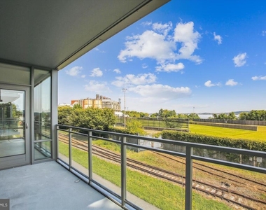 1201 N Royal Street - Photo Thumbnail 4