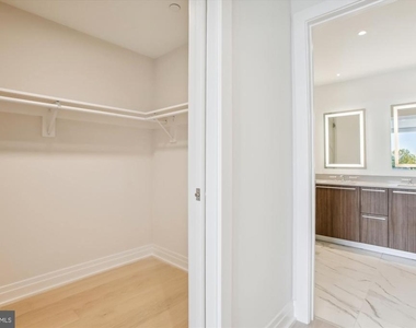 1201 N Royal Street - Photo Thumbnail 10