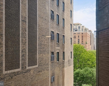 224 W Rittenhouse Square - Photo Thumbnail 17