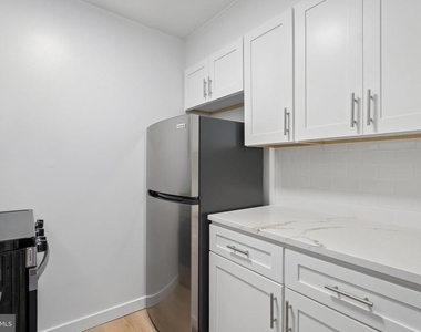 224 W Rittenhouse Square - Photo Thumbnail 12