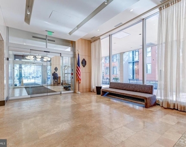 224 W Rittenhouse Square - Photo Thumbnail 2
