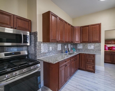 5426 W Jefferson Street - Photo Thumbnail 6