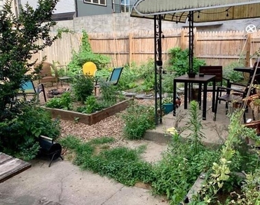 2038 E Dauphin Street - Photo Thumbnail 16