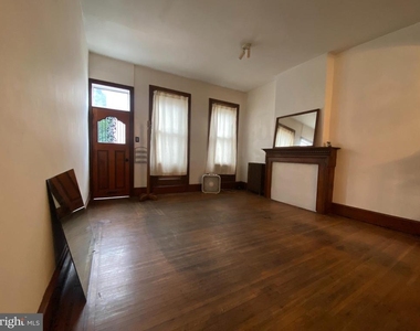 2038 E Dauphin Street - Photo Thumbnail 4