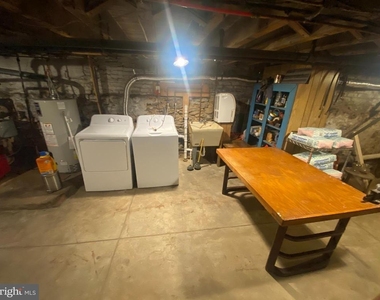 2038 E Dauphin Street - Photo Thumbnail 14