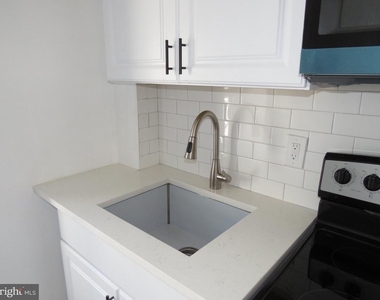 356 E Walnut Lane - Photo Thumbnail 2