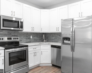 1604 N 6th Street - Photo Thumbnail 5