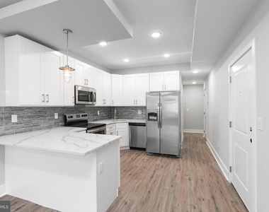 1604 N 6th Street - Photo Thumbnail 1