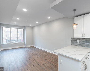 1604 N 6th Street - Photo Thumbnail 2
