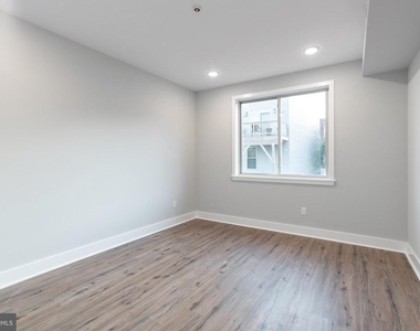 1604 N 6th Street - Photo Thumbnail 12