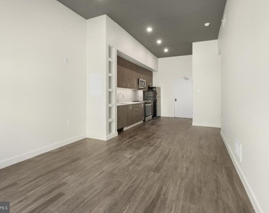 525 N 41st Street - Photo Thumbnail 11