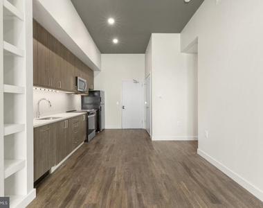 525 N 41st Street - Photo Thumbnail 6