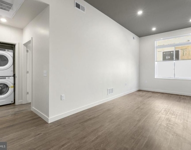 525 N 41st Street - Photo Thumbnail 14