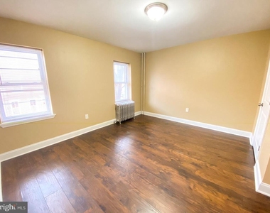 174 W Master Street - Photo Thumbnail 8