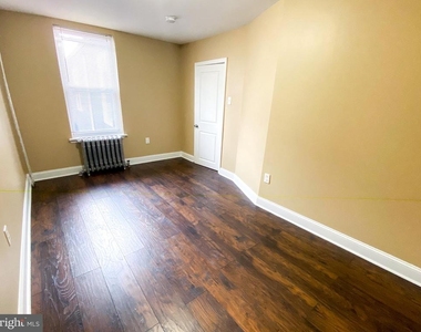 174 W Master Street - Photo Thumbnail 5