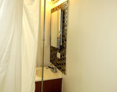 356 E Walnut Lane - Photo Thumbnail 8
