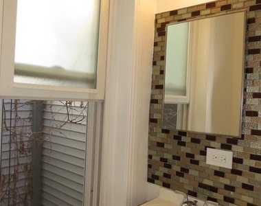 356 E Walnut Lane - Photo Thumbnail 7