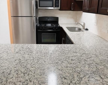 5225 Unit 1814s Pooks Hill - Photo Thumbnail 2