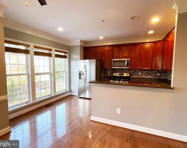12915 Ethel Rose Way - Photo Thumbnail 7