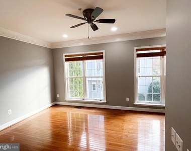 12915 Ethel Rose Way - Photo Thumbnail 16