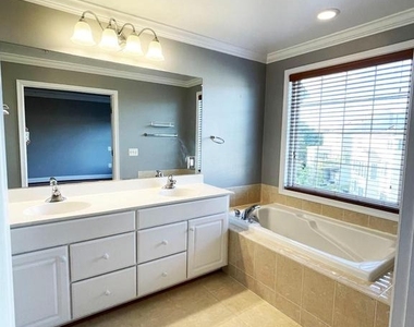 12915 Ethel Rose Way - Photo Thumbnail 21