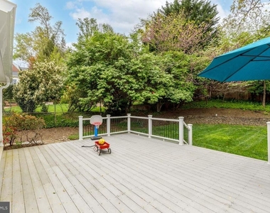3209 Thornapple Street - Photo Thumbnail 45