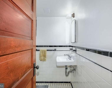 3209 Thornapple Street - Photo Thumbnail 39