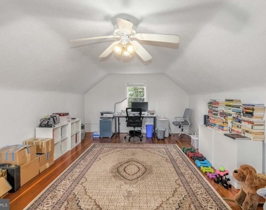 3209 Thornapple Street - Photo Thumbnail 34