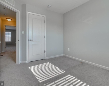 985 Morgan Run Road - Photo Thumbnail 17