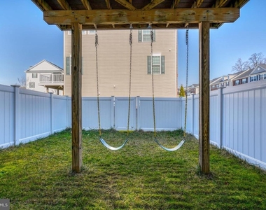 985 Morgan Run Road - Photo Thumbnail 13