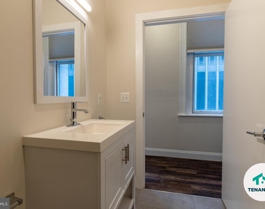 8 E Fayette Street - Photo Thumbnail 7