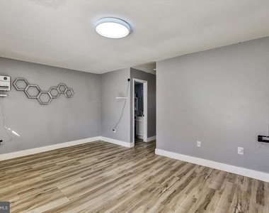 63 Town Pines Court - Photo Thumbnail 5
