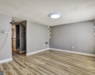 63 Town Pines Court - Photo Thumbnail 6