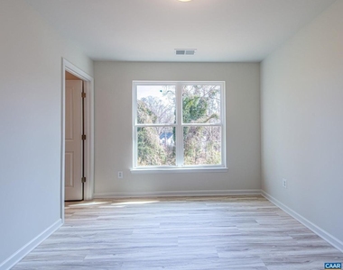 2308 Center Ave - Photo Thumbnail 16