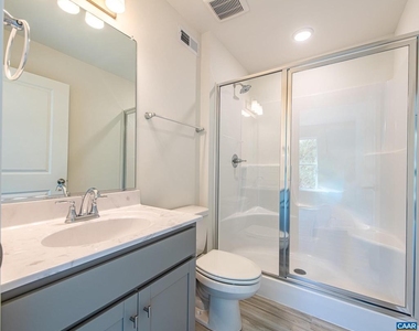 2308 Center Ave - Photo Thumbnail 14