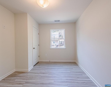 2308 Center Ave - Photo Thumbnail 26