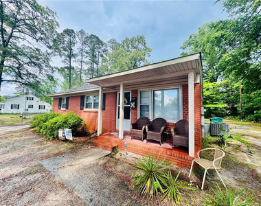 803 Floyd Street - Photo Thumbnail 2