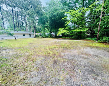 803 Floyd Street - Photo Thumbnail 5