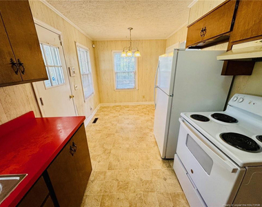 803 Floyd Street - Photo Thumbnail 15
