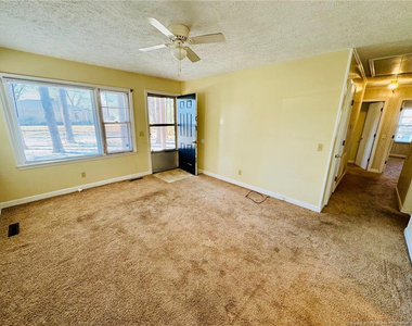803 Floyd Street - Photo Thumbnail 8