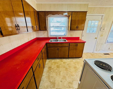803 Floyd Street - Photo Thumbnail 16
