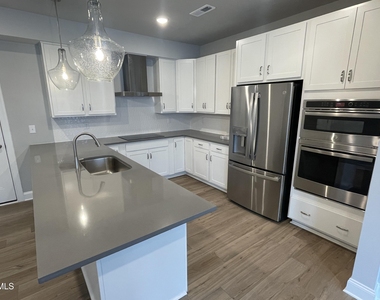 600 Hedrick Ridge Road - Photo Thumbnail 8